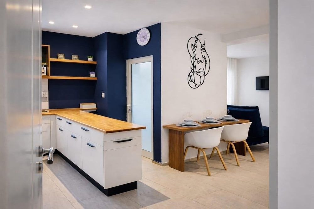 Lovely 1-Bed Apartment in lac1 Tunis 1