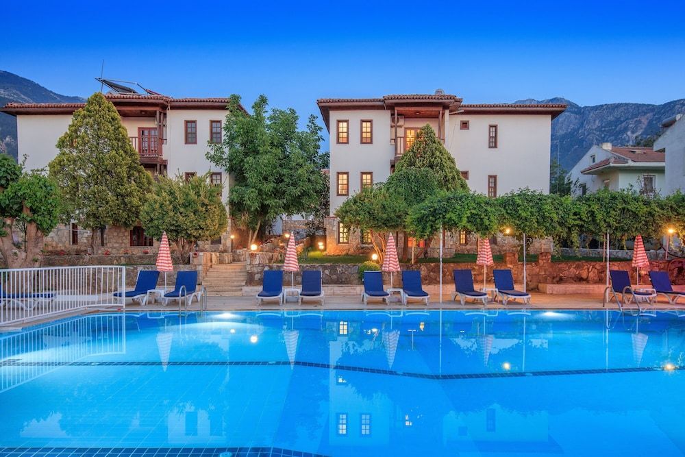 MESE SUITES 1