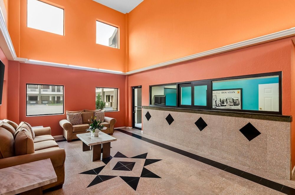 Super 8 by Wyndham Houston/Brookhollow NW 2