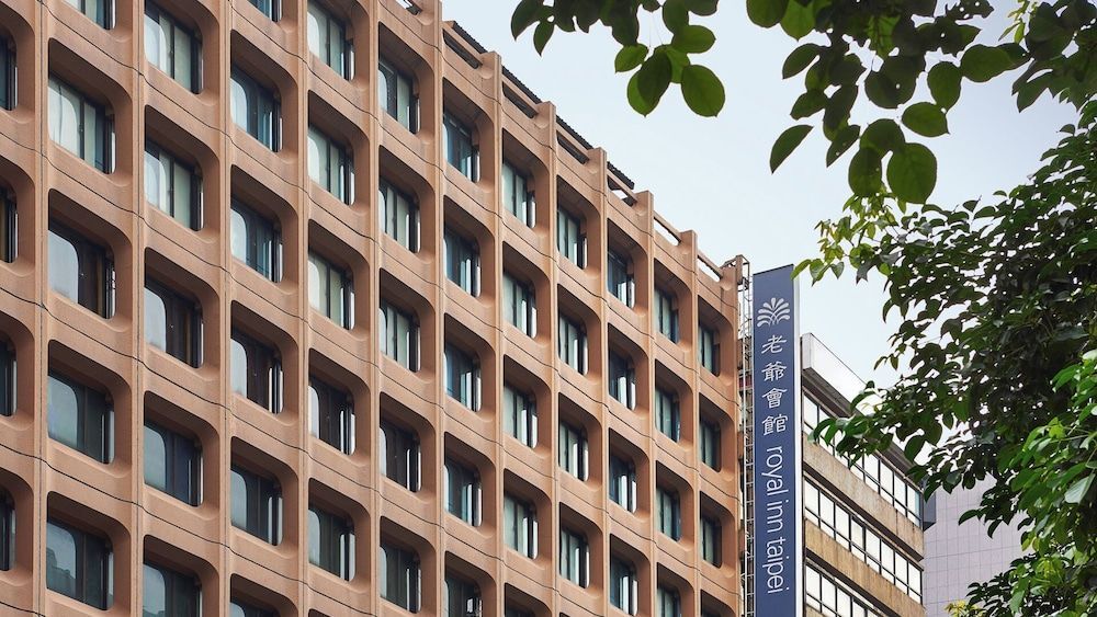 Royal Inn Taipei Nanxi - MRT Zhongshan Station 1