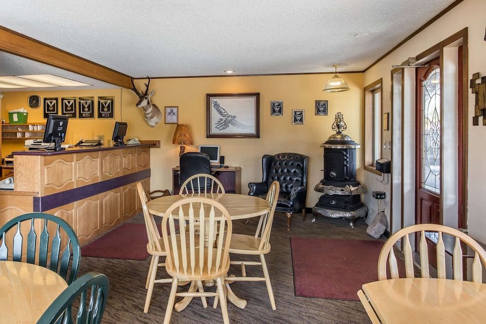 Rodeway Inn & Suites Pronghorn Lodge Lander 2
