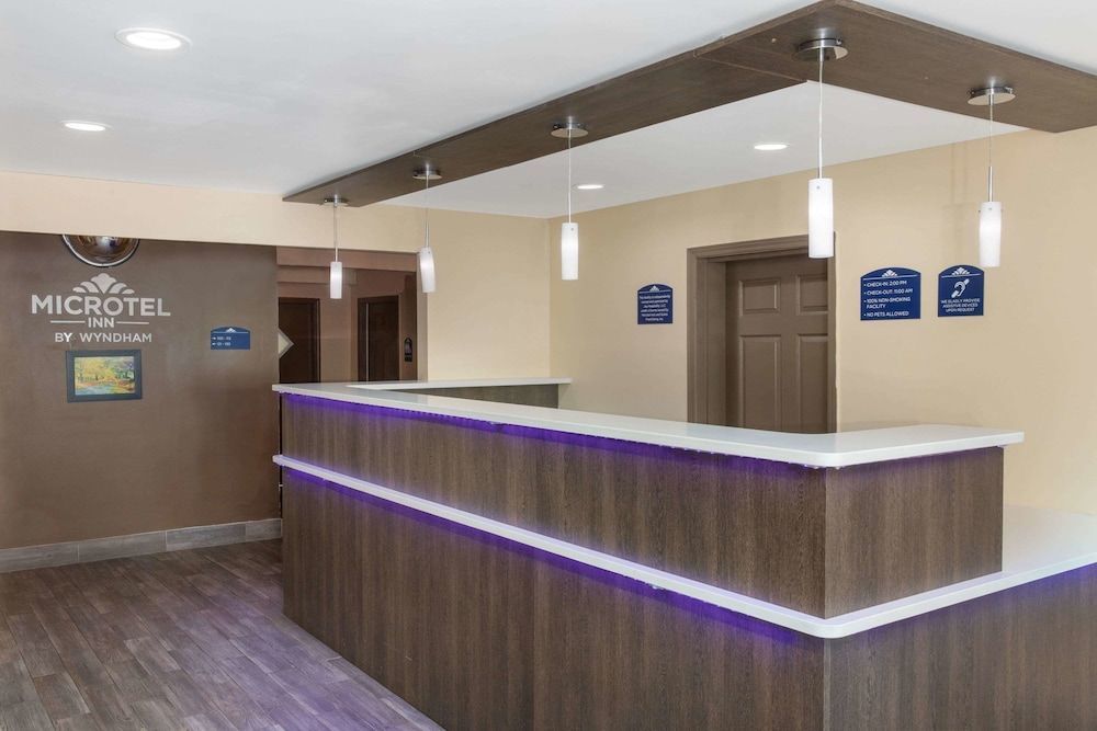 Microtel Inn & Suites by Wyndham Columbia Fort Jackson N 2