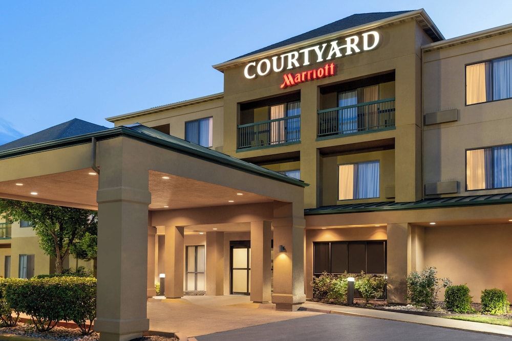 Courtyard Lubbock 1