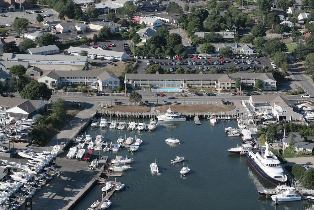 InnSeason Resorts HarborWalk 1