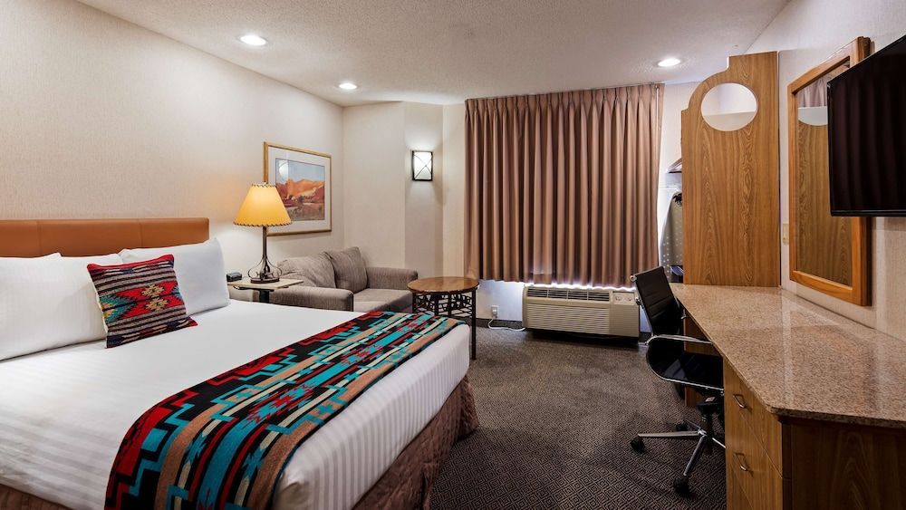 Inn at Santa Fe, SureStay Collection by Best Western 1