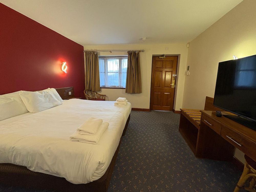 Tollgate Hotel & Leisure 2