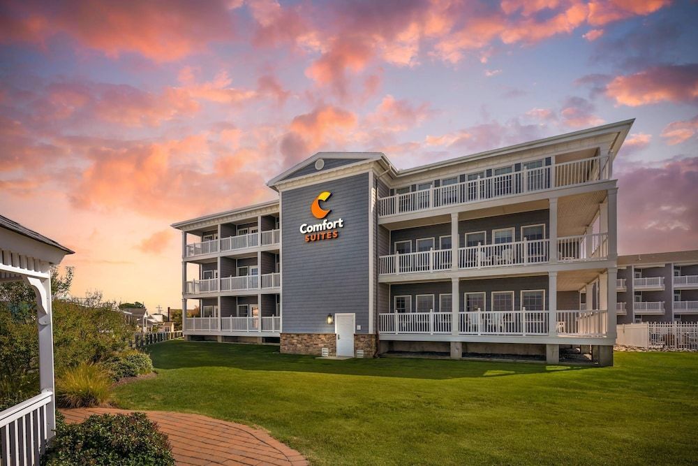 Comfort Suites Chincoteague Island Bayfront Resort 1