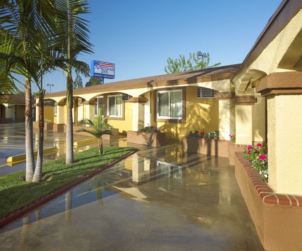 American Inn Downey 1
