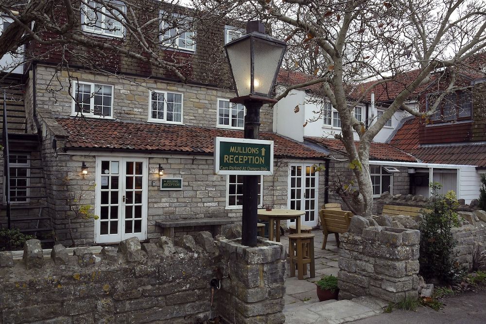 Mullions 51 B&B 1