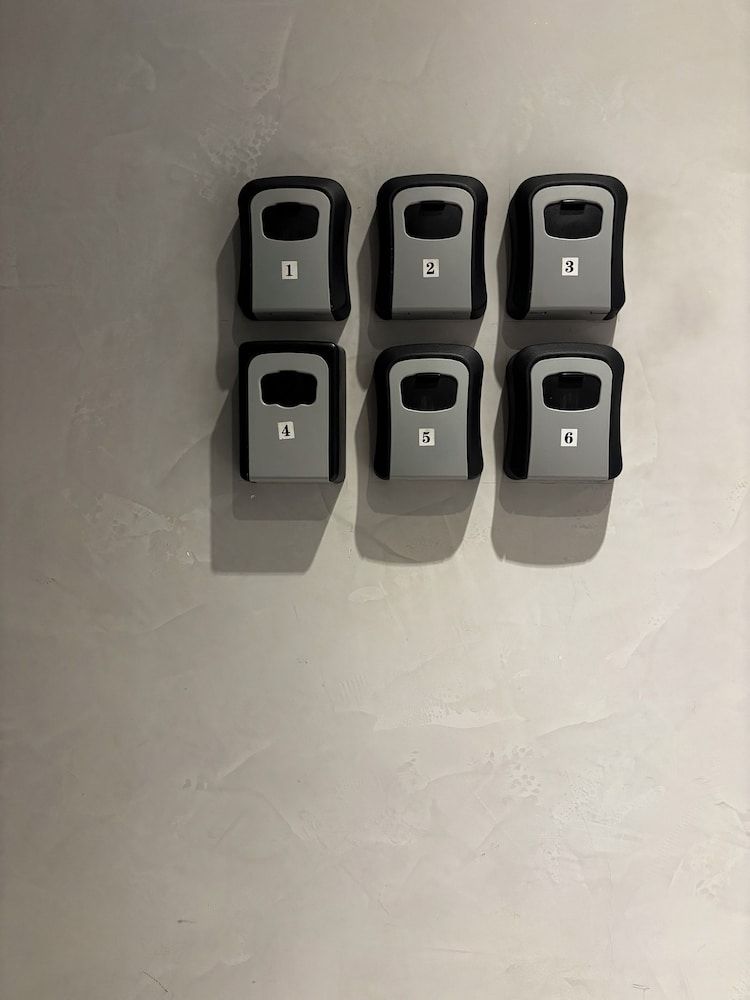 Back suites 2