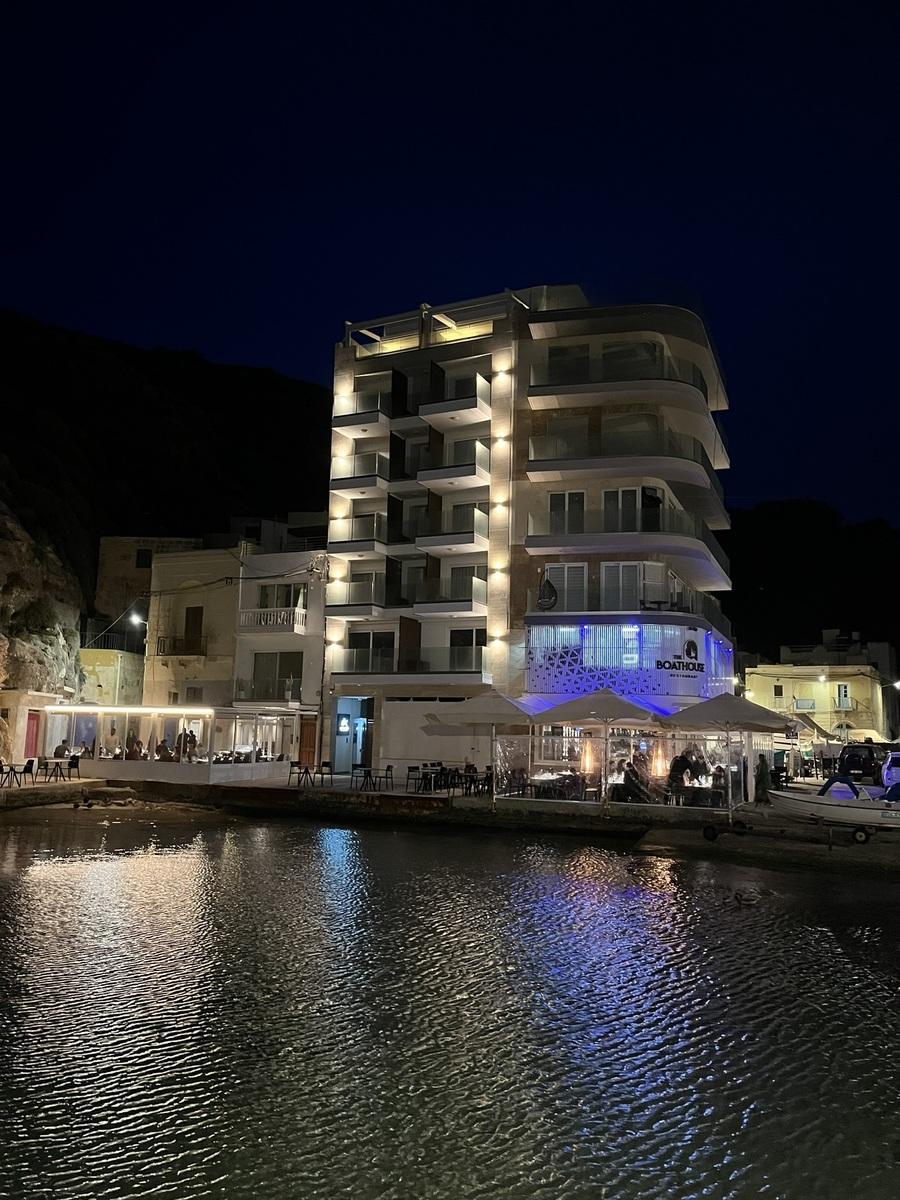 Blu Waters Boutique Hotel 2