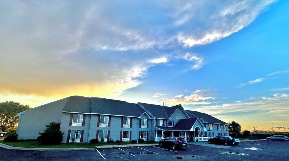 Quality Inn & Suites Alexandria 1