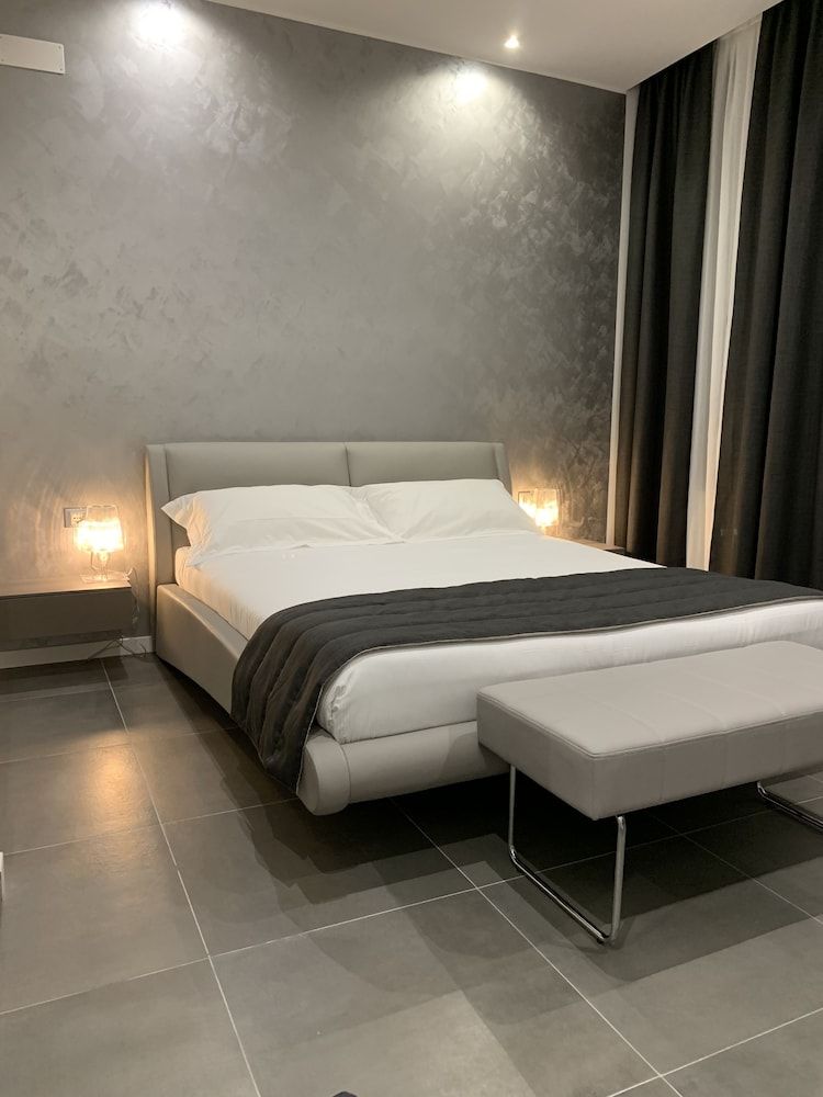 ApartHotel Bossi 1