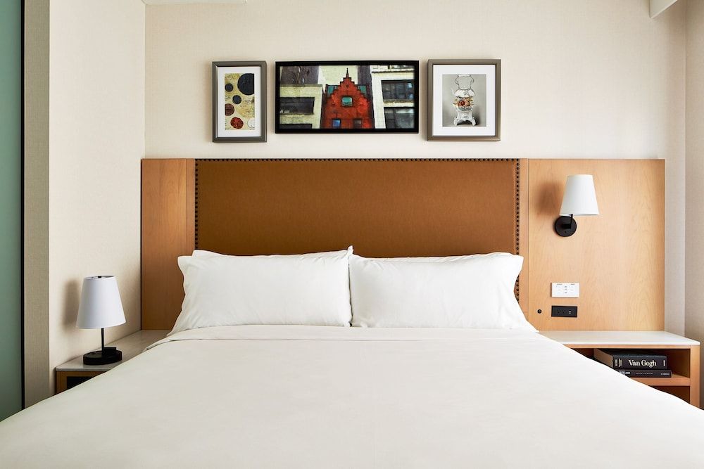 Hotel Indigo NYC FINANCIAL DISTRICT by IHG 2