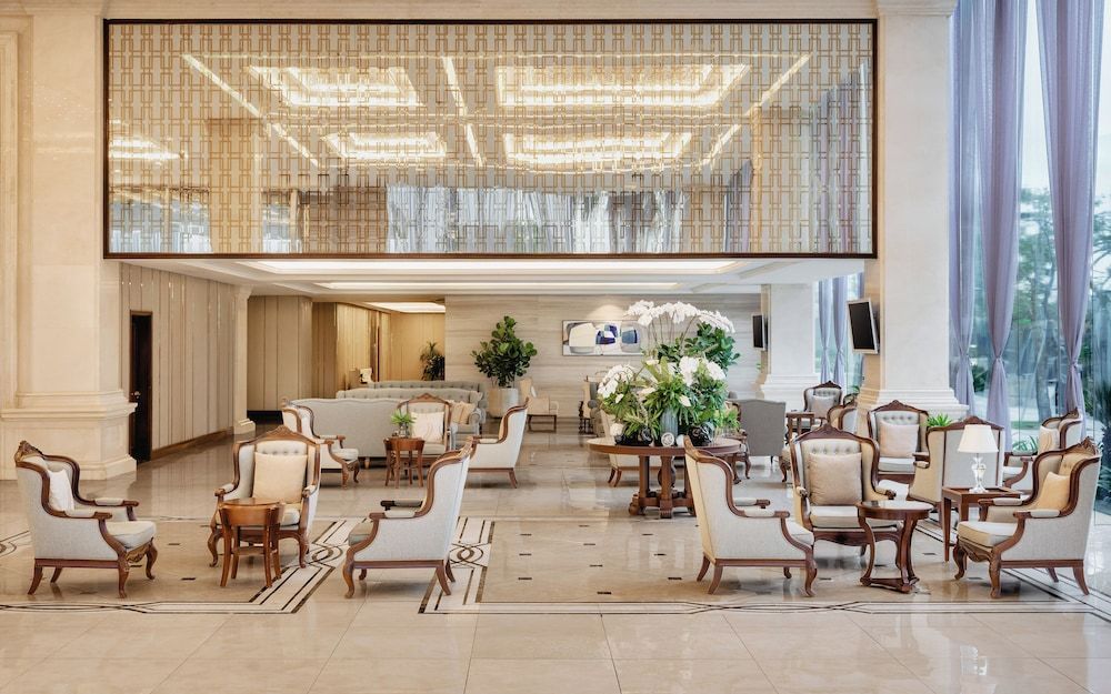 Meliá Vinpearl Danang Riverfront 2