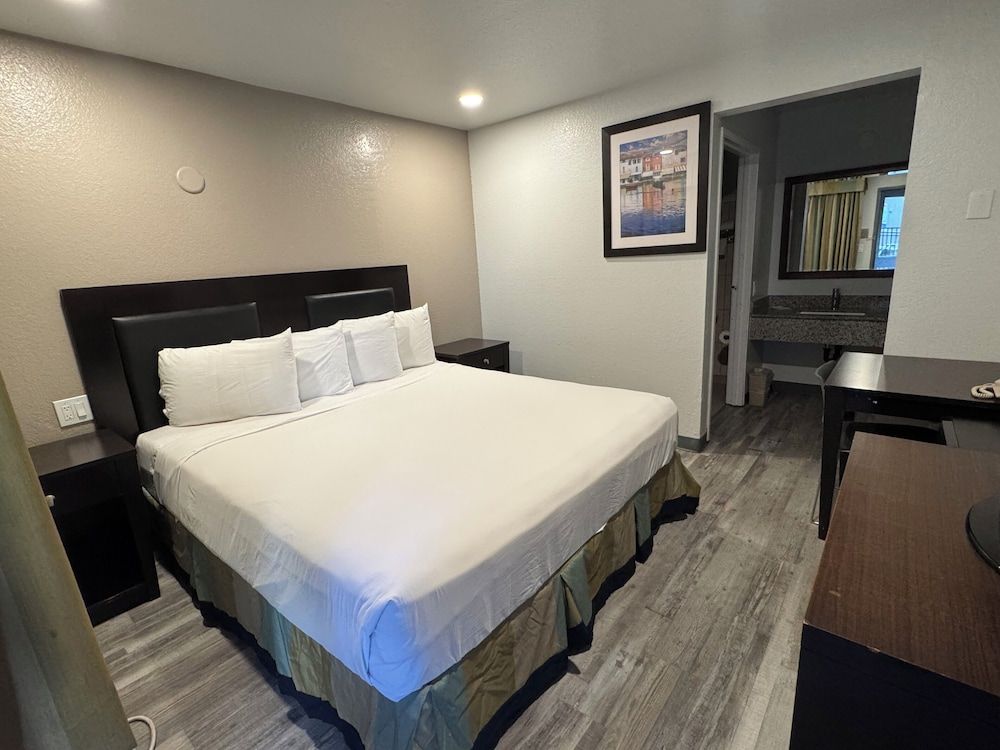 Travelodge by Wyndham Sacramento / Rancho Cordova 1