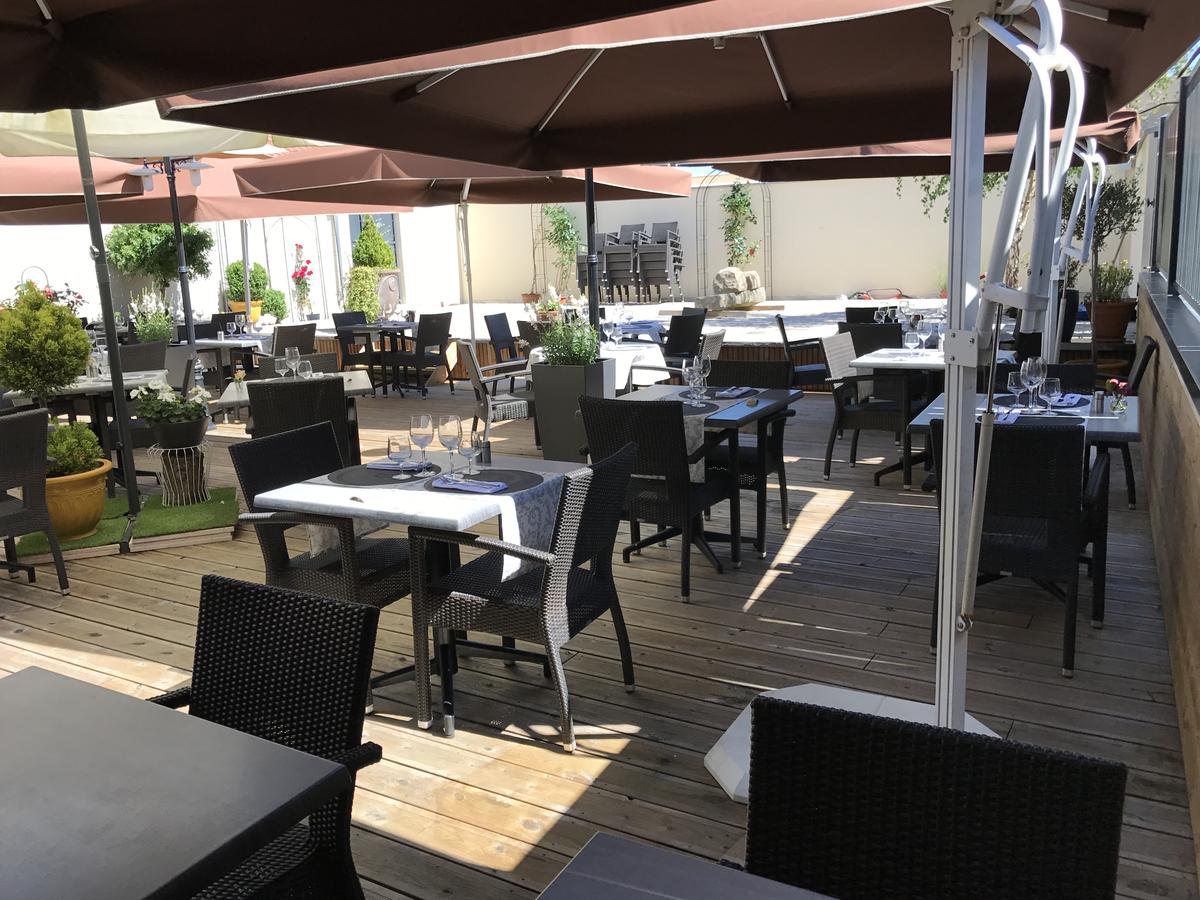 LOGIS Hotel-Restaurant Le Relais d'Aligre 2