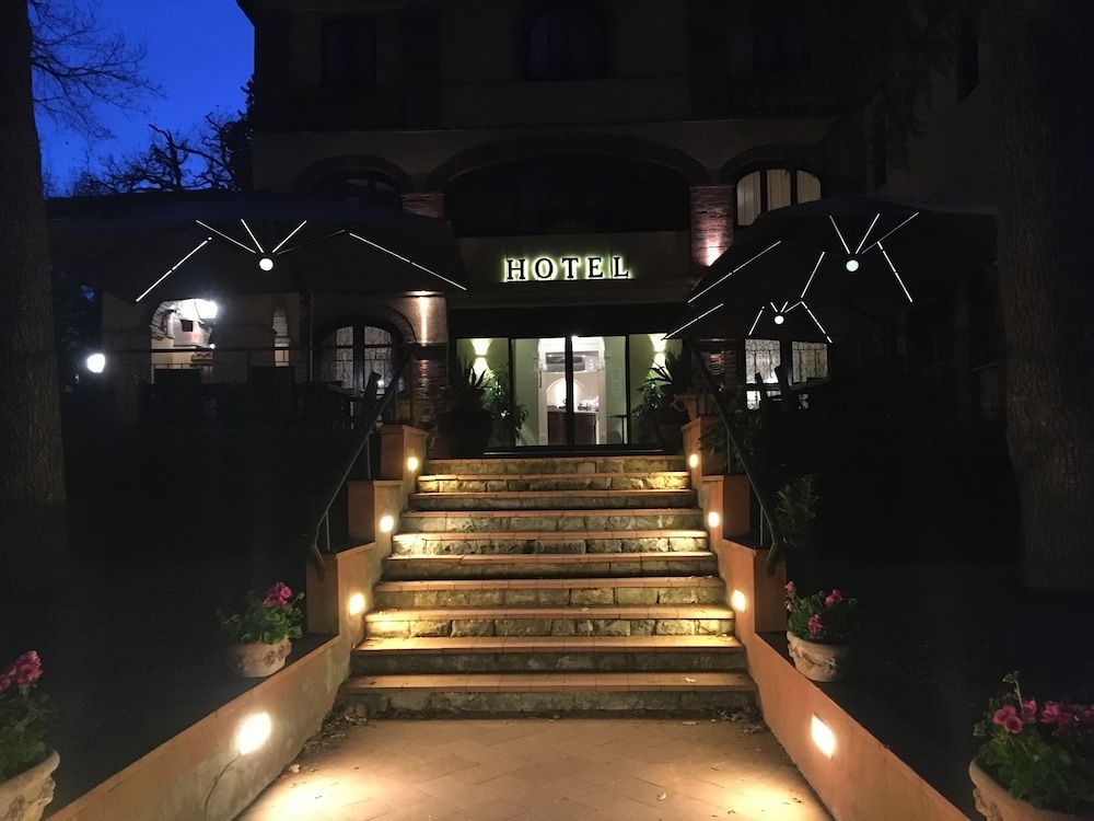 Hotel Villa Ambrosina 2