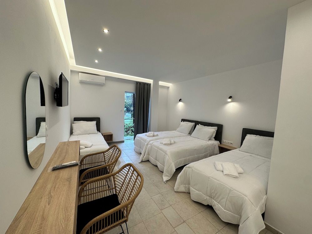 Olympian Altis Hotel 2
