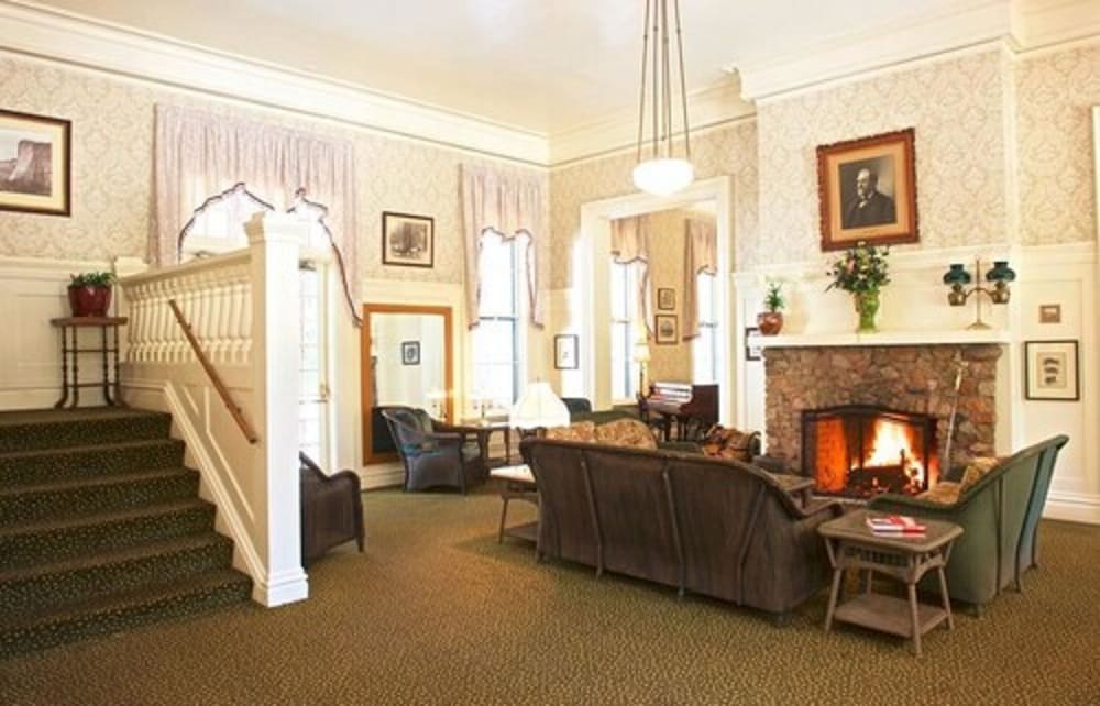 Wawona Hotel 2