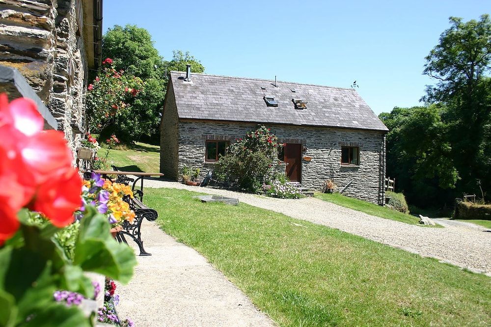 Troedyrhiw Bed & Breakfast 1