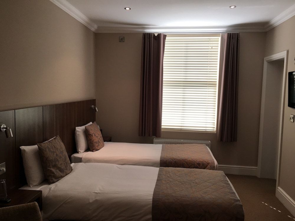 The Buxted Inn 2