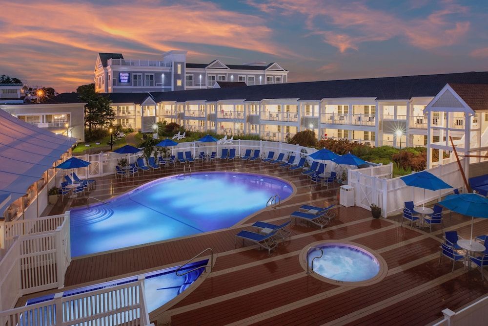Hyannis Harbor Hotel 1