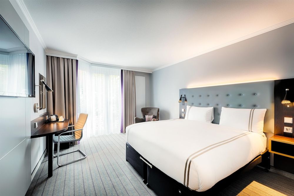 Premier Inn Stuttgart Bad Cannstatt 1