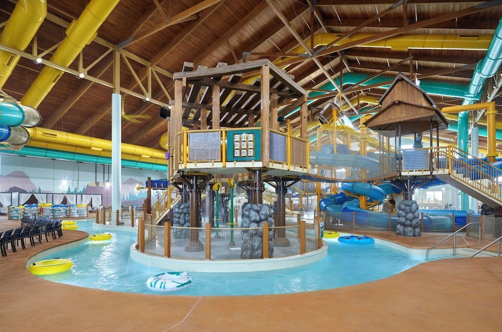 Great Wolf Lodge Webster 1