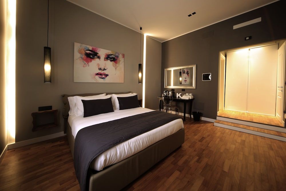 K Rooms 1