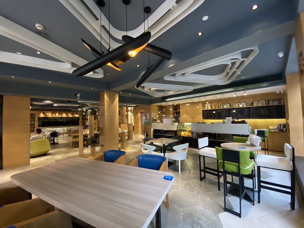 Ibis Styles Shanghai Qingpu Sports Center Hotel 2