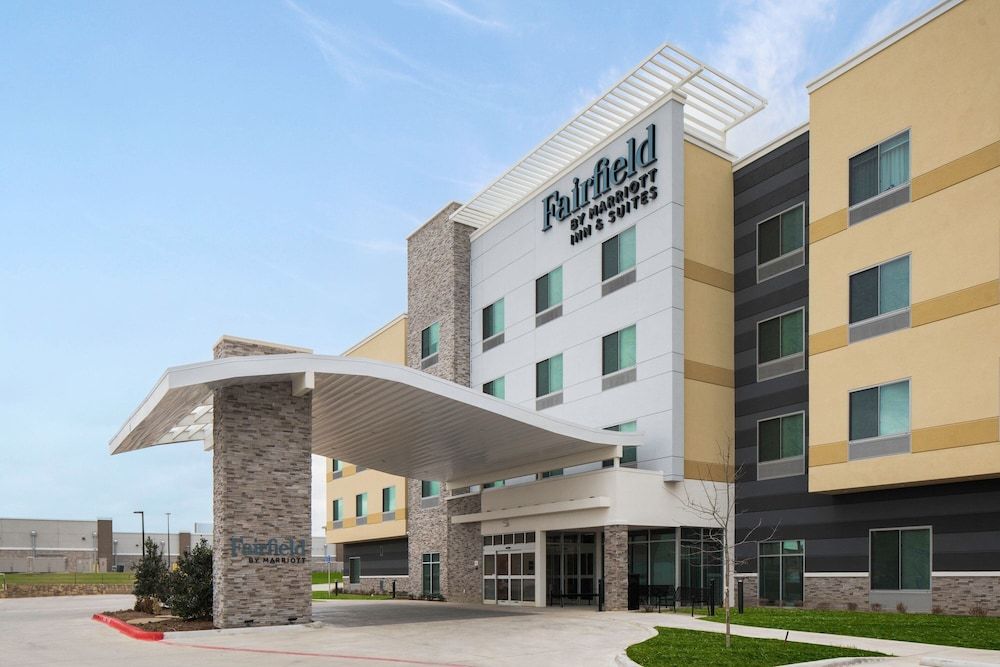 Fairfield by Marriott Inn & Suites Dallas McKinney 1