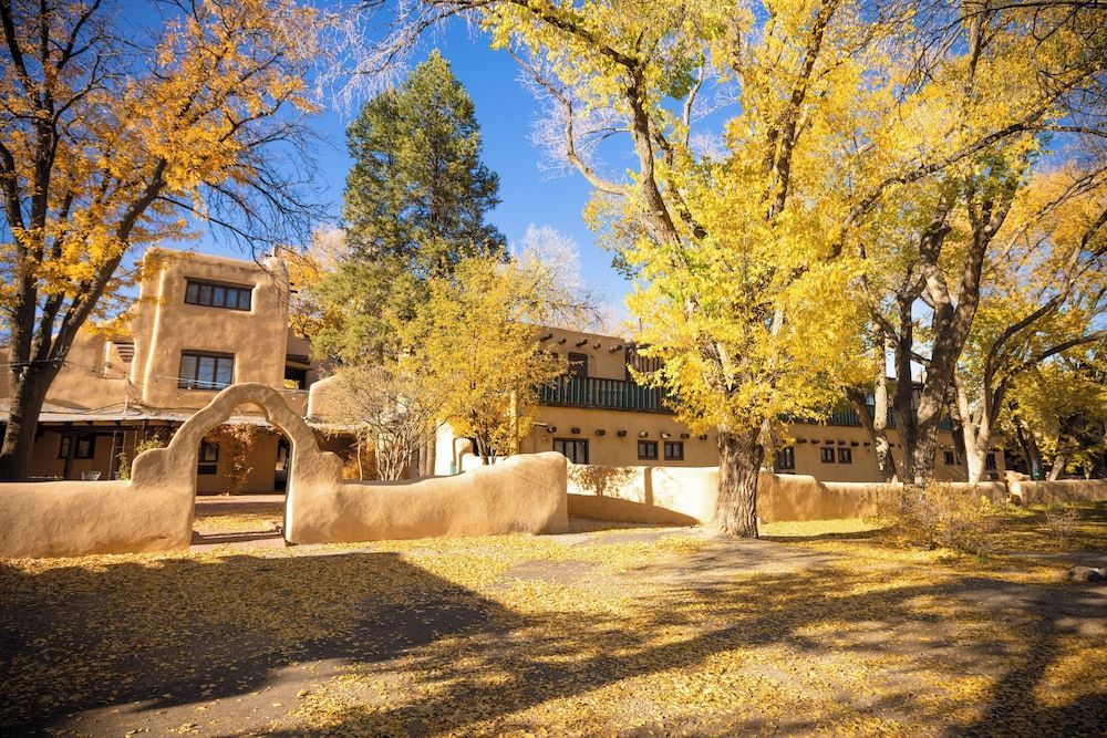 Sagebrush Inn & Suites 1