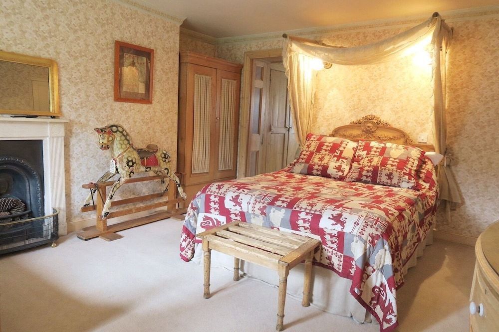 Fosse Farmhouse B&B and Holiday Cottages 2