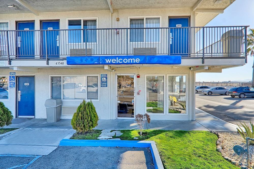 Motel 6-Lancaster, CA 1