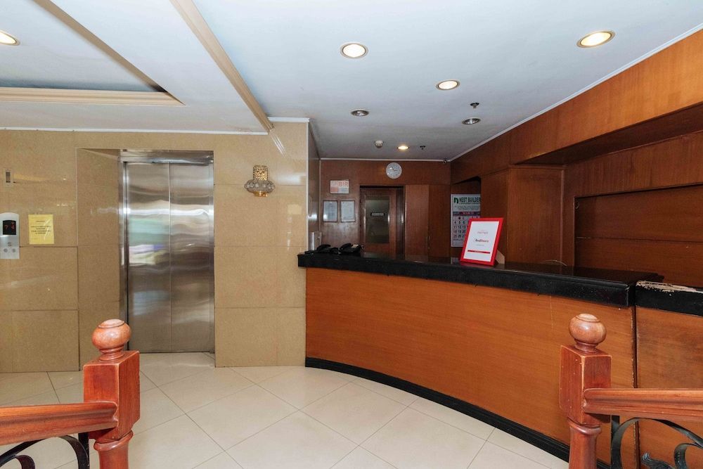 RedDoorz Plus @ Project 6 Quezon City 2