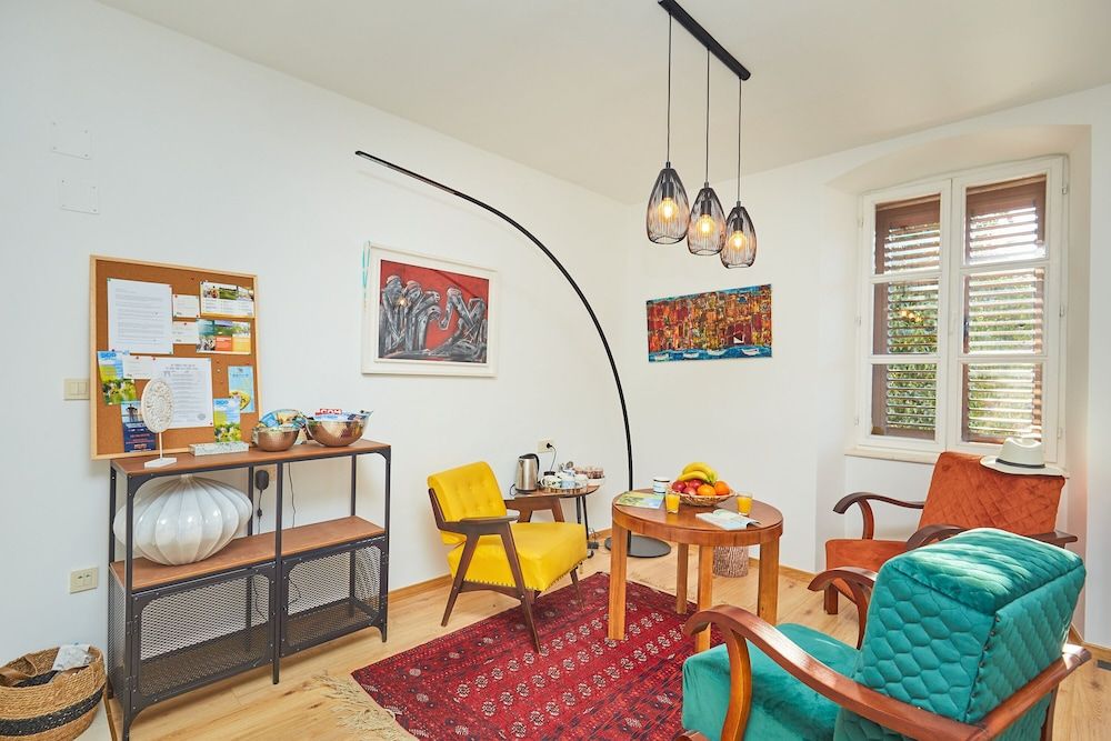 Boutique Villa Root 2