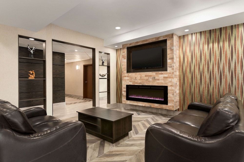 Super 8 by Wyndham Ajax/Toronto On 2