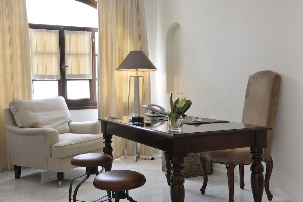 Aella Residence 2