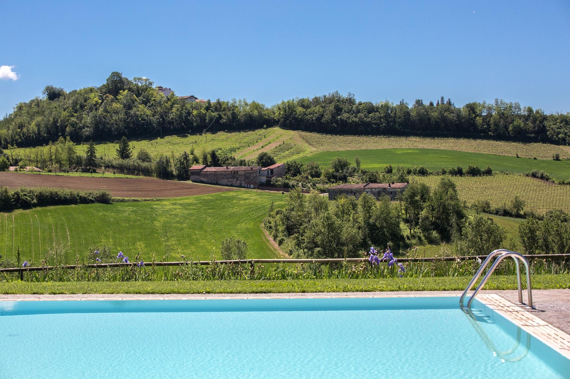 SPINEROLA Nature Living in Monferrato ADULTS ONLY 1