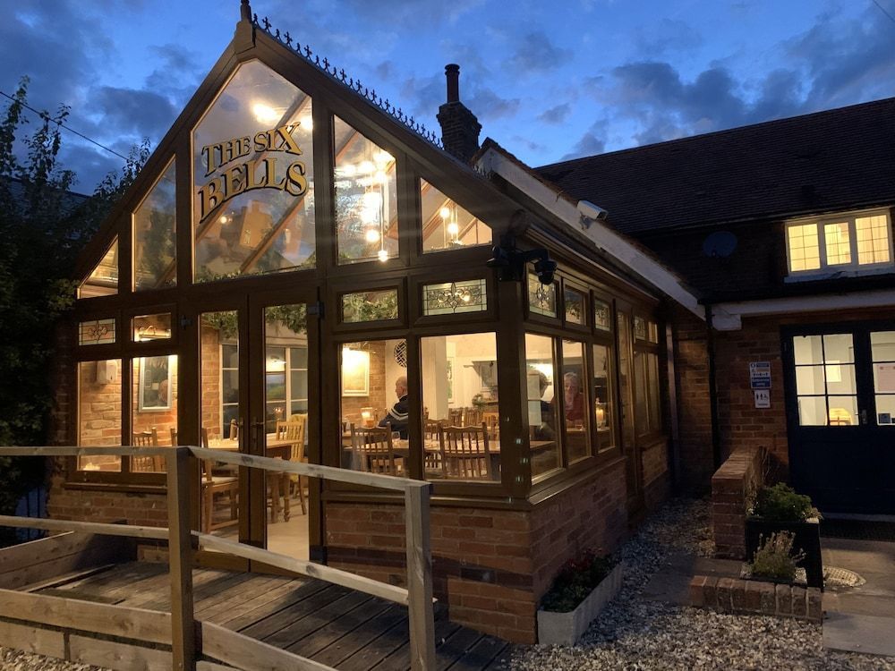 The Six Bells 1