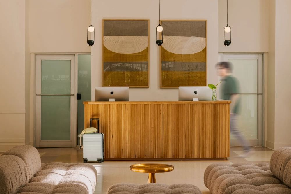 Kenmore Village Hotel, South Beach 2