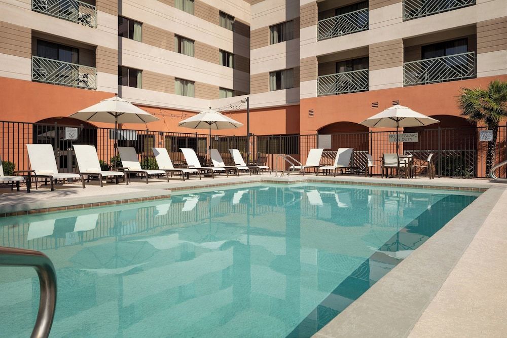 Courtyard by Marriott Scottsdale Old Town 1