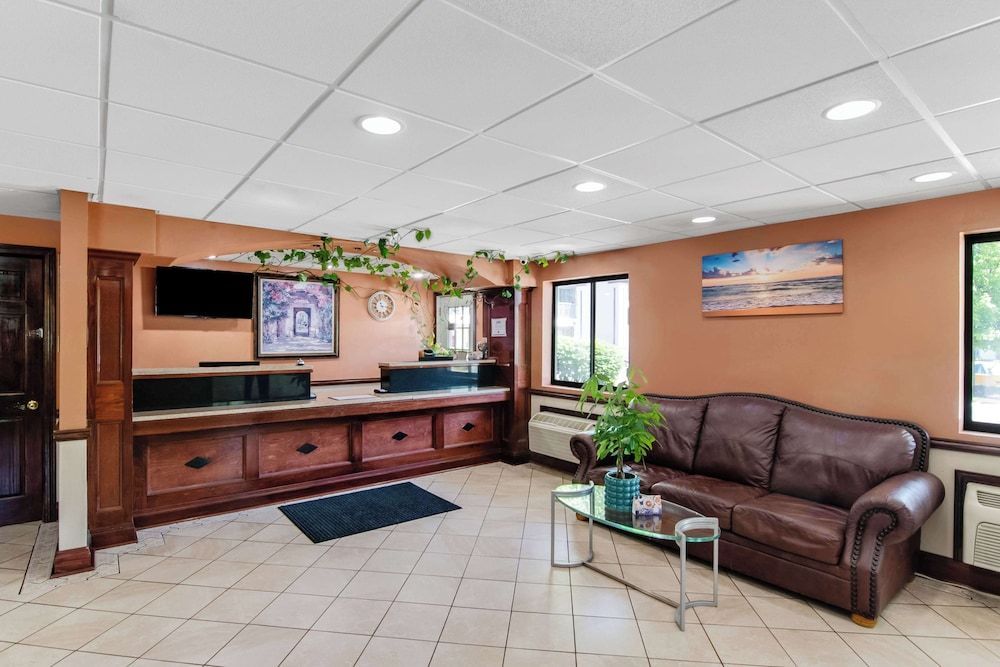 Americas Best Value Inn Torrington CT 2