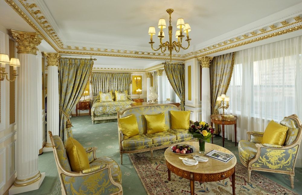 Towers at Lotte New York Palace 1