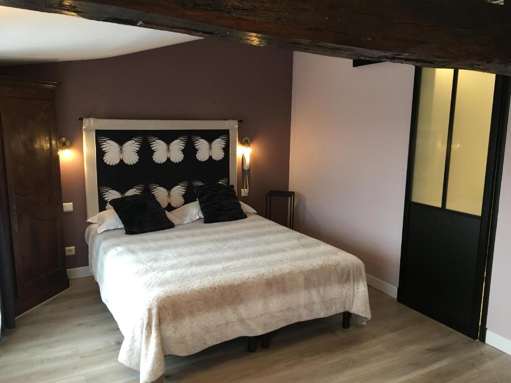 Logis Hôtel Le Moulin de Chalons 1