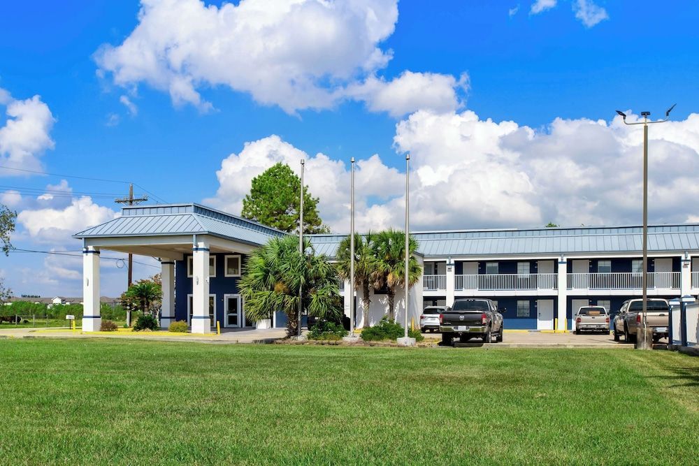 Americas Best Value Inn Gonzales 1