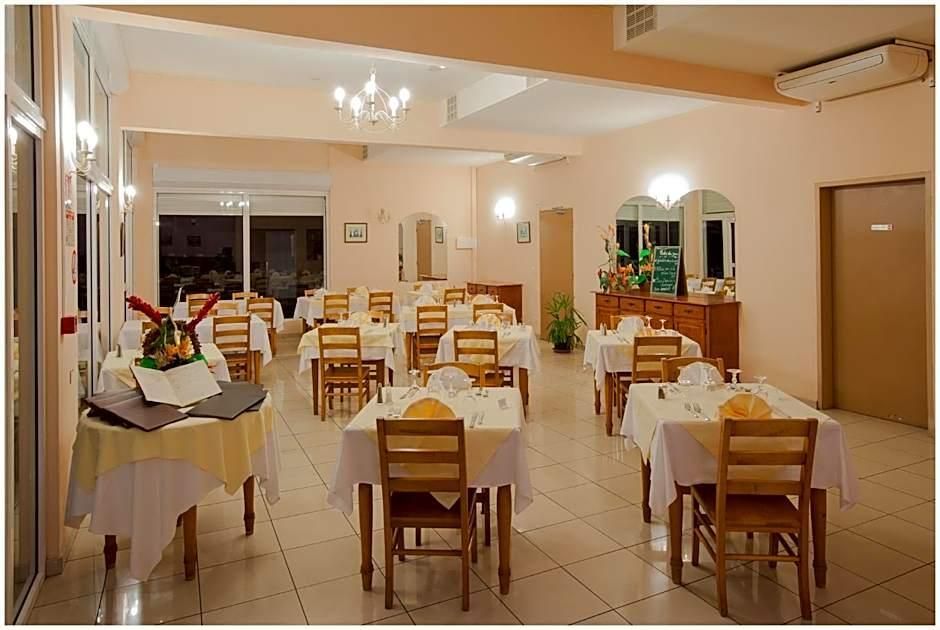 La Fournaise Hotel Restaurant 1