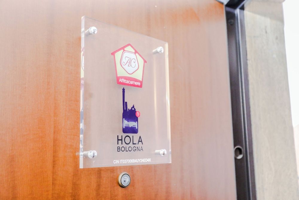 HOLABOLOGNA Luxury Rooms and Flats 2
