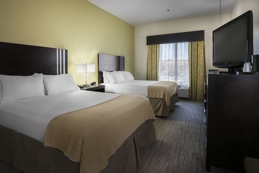 Holiday Inn Express & Suites CONWAY by IHG 1